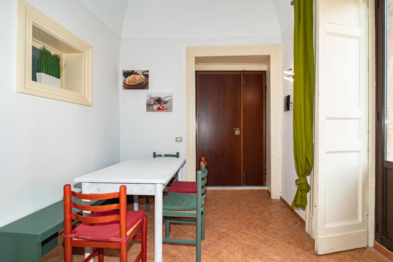Castle Living Apartment Катания Екстериор снимка