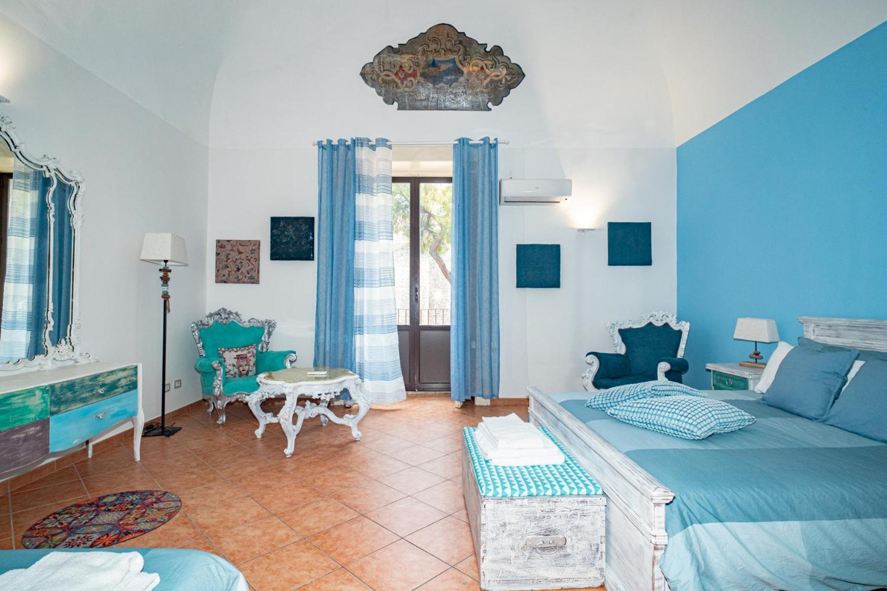 Castle Living Apartment Катания Екстериор снимка