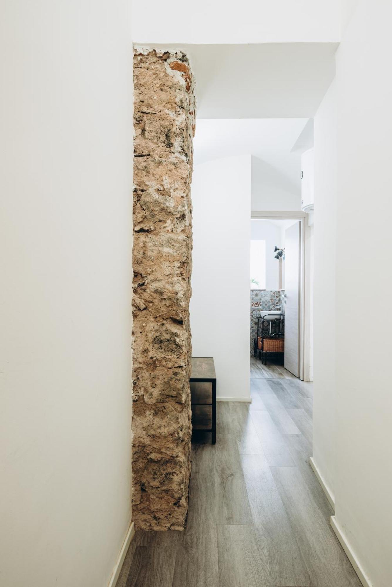 Castle Living Apartment Катания Екстериор снимка